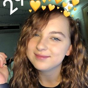 Meet your Posher, Michaela